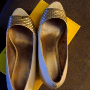 Slightly used Circa Joan and David wedge flawed on the inside of one